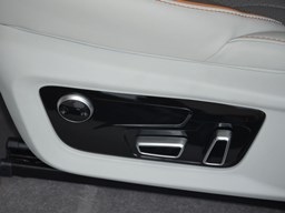 風(fēng)行游艇內(nèi)飾圖片