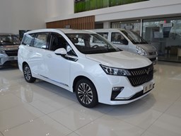 五菱佳辰外觀圖片