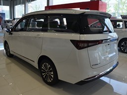 五菱佳辰外觀圖片