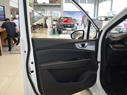 五菱佳辰內(nèi)飾圖片