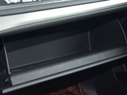 上汽MAXUSG90 內(nèi)飾圖片