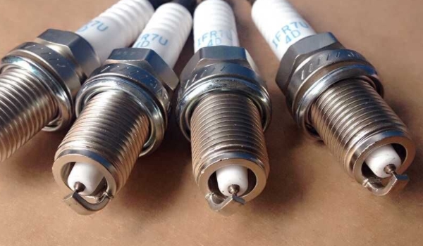 火花塞怎么判斷要換多久換一次? 啟動(dòng)困難（3年/5萬(wàn)公里更換）