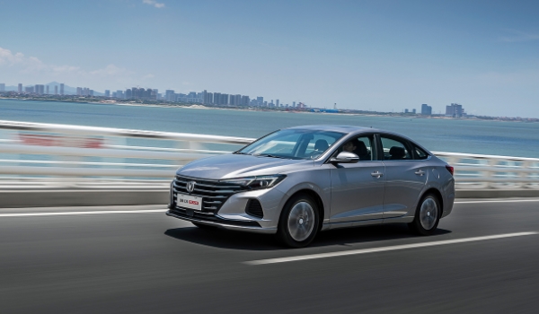 長(zhǎng)安逸動(dòng)是合資車(chē)還是國(guó)產(chǎn)車(chē) 長(zhǎng)安逸動(dòng)屬于是國(guó)產(chǎn)車(chē)