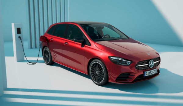 20萬左右的奔馳車有哪幾款 奔馳A級、奔馳B級、奔馳威霆三款車型