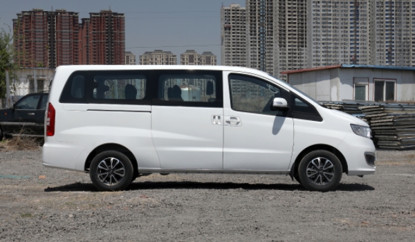 五萬以下的七座商務(wù)車 五菱佳辰、菱智、瑞風(fēng)M3值得購買