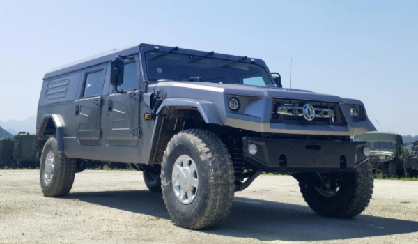 東風(fēng)猛士民用版2022款價格 沒有2022款（2014款裸車88萬）