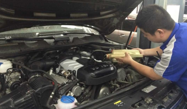 新車保養(yǎng)需要多長(zhǎng)時(shí)間 5000公里/6個(gè)月的時(shí)間保養(yǎng)一次