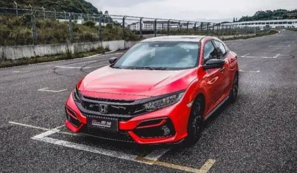 本田思域怎么樣 動(dòng)力加速效果好、油耗低（百公里油耗6升）