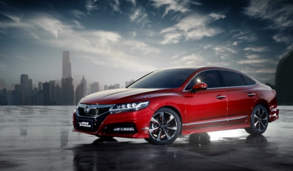 思鉑睿和雅閣哪個好 雅閣好一些（配置豐富、動力充足、保值率高）