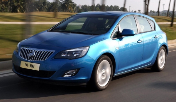 別克英朗怎么樣 油耗低、性能好（百公里油耗6L）