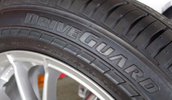 普利司通輪胎怎么樣 平整度低、排水性好、附著力很好（價(jià)格適中）