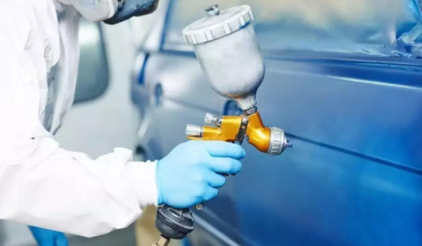 整車噴漆多少錢 需要5000元到15000元（不同品牌車輛噴漆價(jià)格不同）