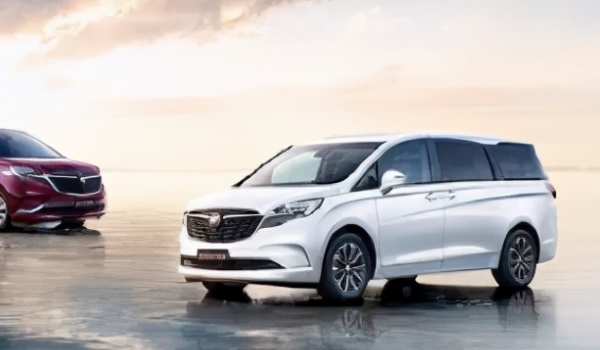 別克gl8怎么樣 配置豐富、行駛穩(wěn)定、加速效果好、外觀帥氣