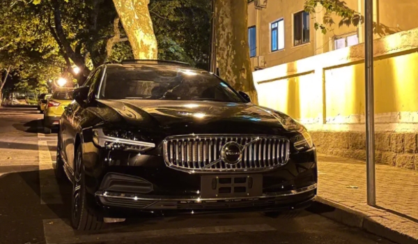 沃爾沃s90怎么樣 安全性好、動力強、油耗低、顏值高（2.0渦輪增壓）