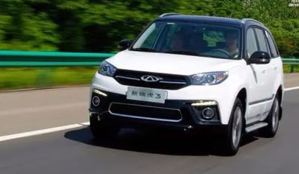 瑞虎3怎么樣 操控性好、油耗較低、外觀帥氣（百公里油耗7.5L）