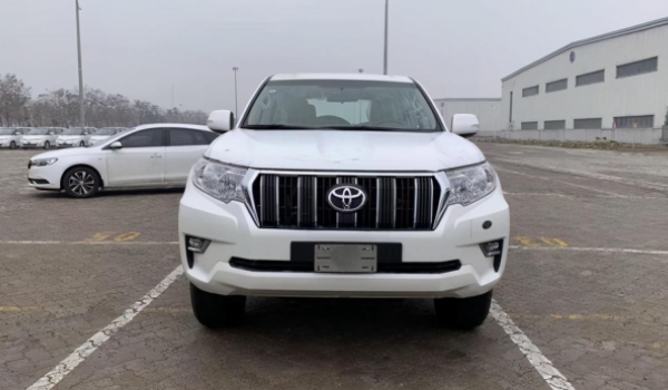 豐田霸道多少錢(qián) 已停產(chǎn)（二手車(chē)售價(jià)39.60-59.50萬(wàn)元）