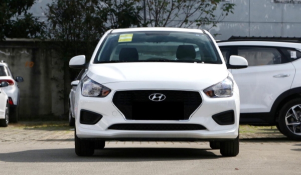 現(xiàn)代瑞納怎么樣 車身時尚、舒適性好、油耗較低