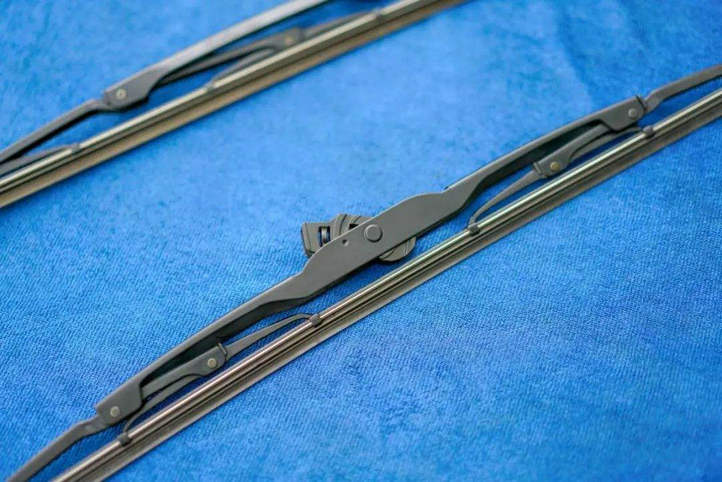 雨刮器刮不干凈怎么處理