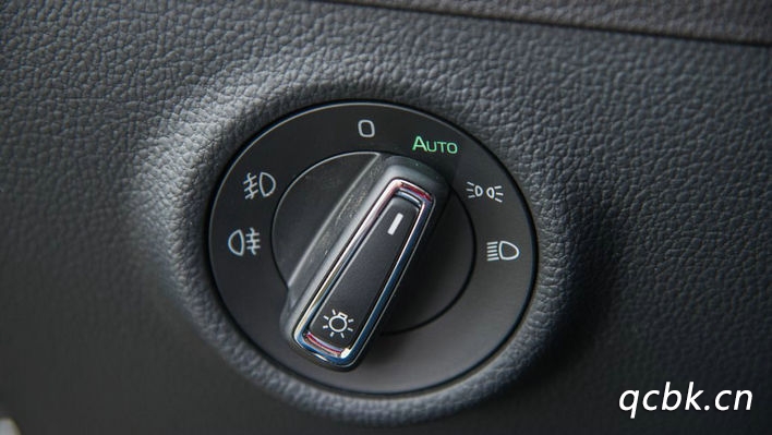 霧燈圖標(biāo)是什么樣的