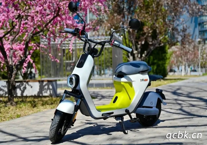 電動車后輪抱死推不動是什么原因