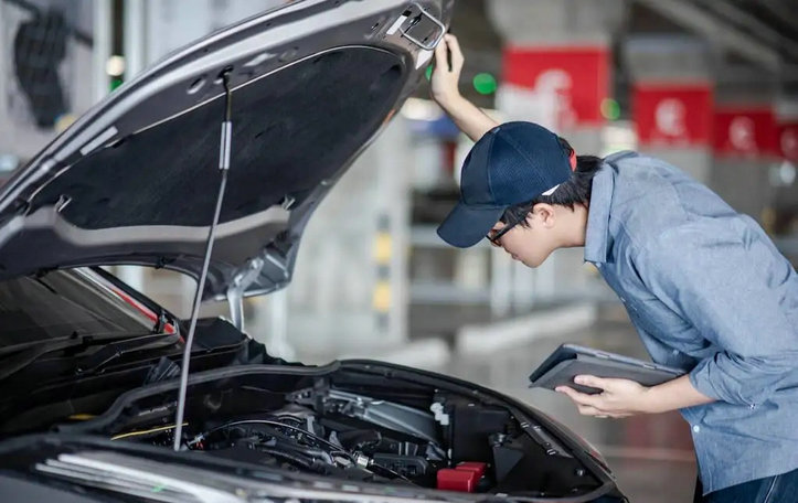 學汽車維修需要多久