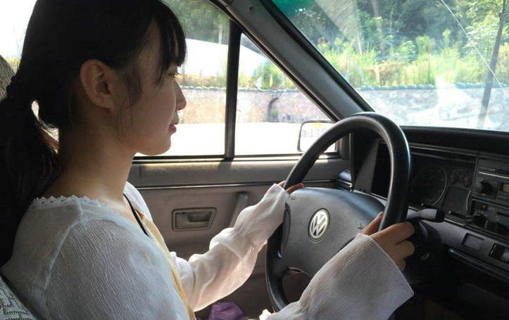 駕駛證過期多長時(shí)間內(nèi)可以換證