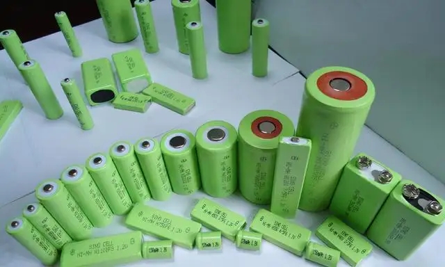 磷酸鐵鋰電池和三元鋰電池哪個(gè)好