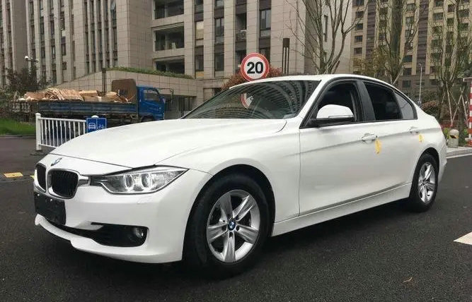 進(jìn)口寶馬gt320i多少錢(qián)一輛