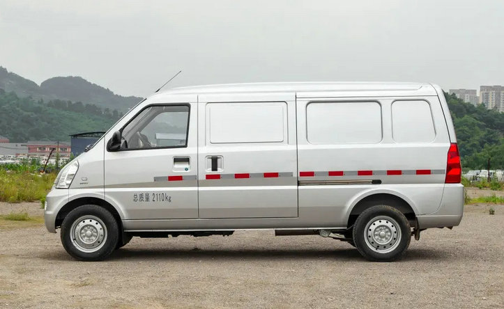 五菱榮光加長版報(bào)價(jià)多少錢