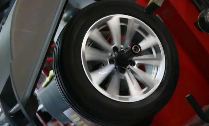 汽車做一次動(dòng)平衡多少錢