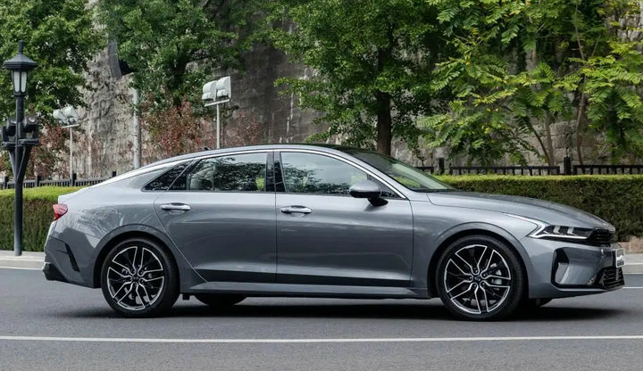 起亞k5混動(dòng)版怎么樣值得入手嗎