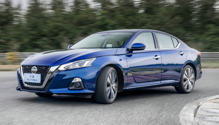 日產天籟霧燈保險絲在哪里