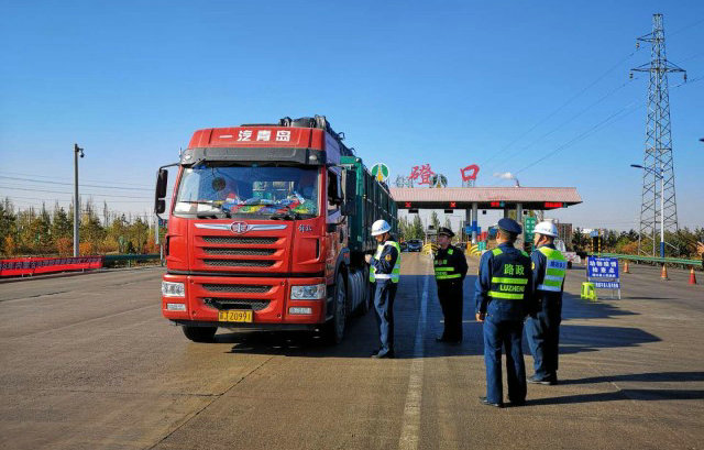 高速公路超載多少噸不給上高速