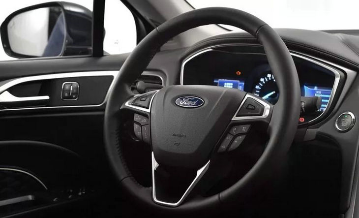 汽車方向盤不正怎么調(diào)