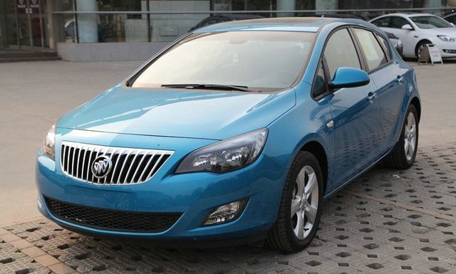 別克英朗xt兩廂車怎么樣