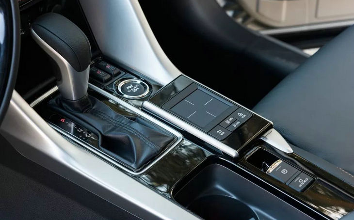 cvt無(wú)級(jí)變速模擬8擋是什么意思