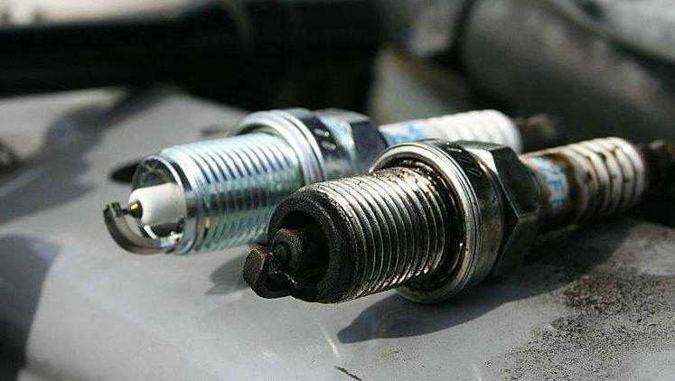 轎車火花塞多長時間換一次