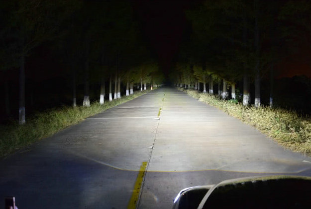 高速可以開遠光燈嗎