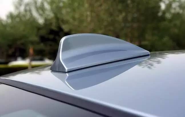 車(chē)頂上的魚(yú)鰭有什么作用