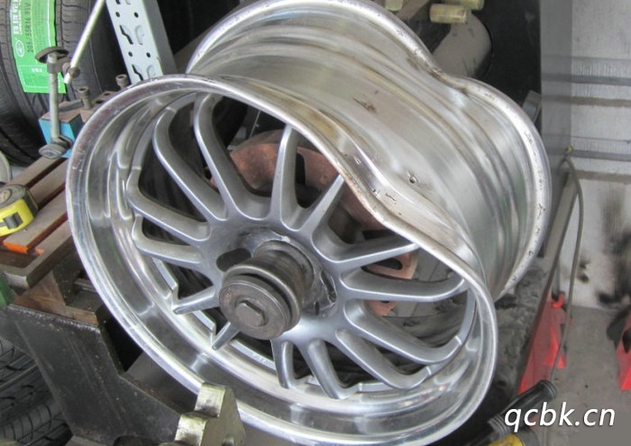 輪轂變形對(duì)車(chē)什么影響