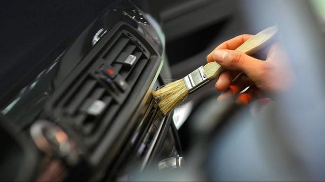 汽車內(nèi)飾清洗一次多少錢(qián)