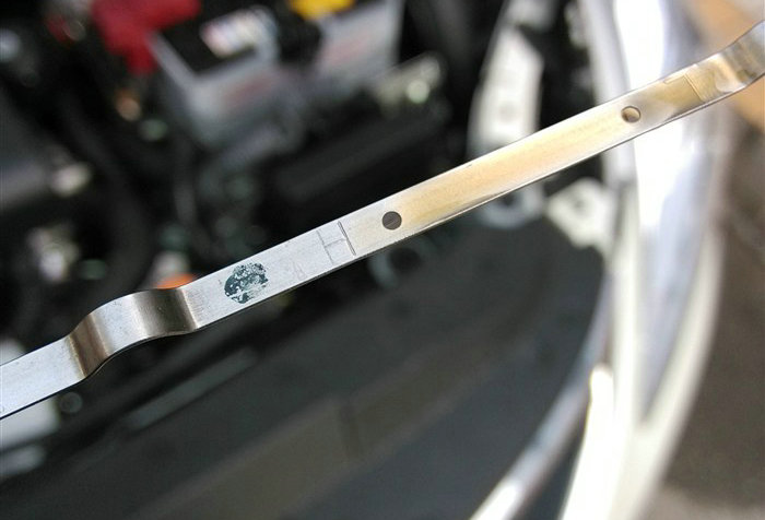 機(jī)油不加滿(mǎn)對(duì)車(chē)子的影響