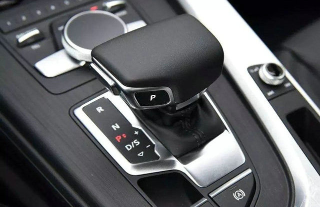 自動(dòng)擋上的P、R、N、D、S、L代表什么檔位