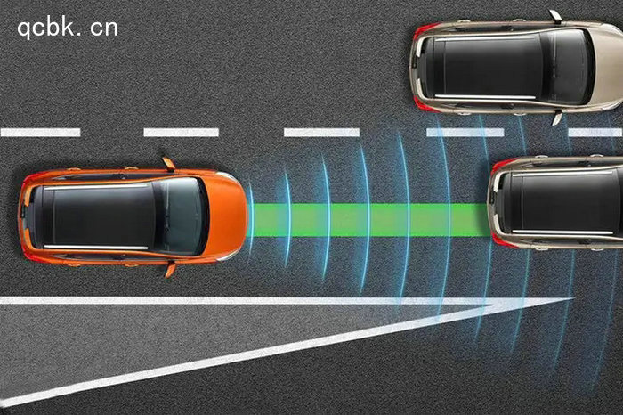 手動(dòng)擋定速巡航中能換擋嗎