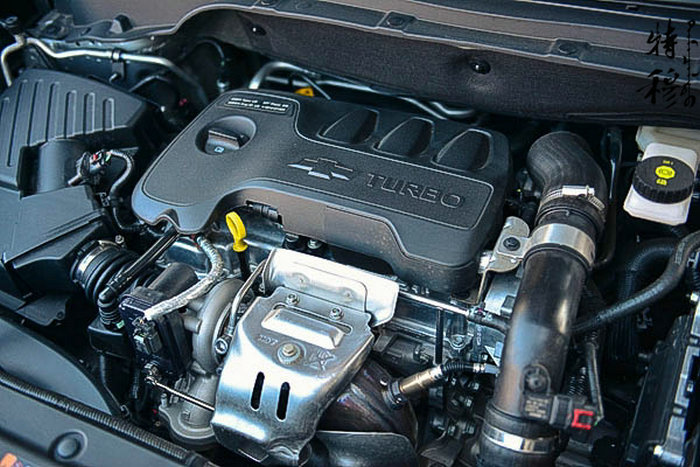 4缸發(fā)動機(jī)抖動正常嗎