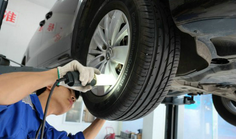 汽車前后輪胎可以對調嗎