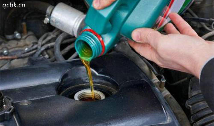 汽車跑多少公里換機(jī)油