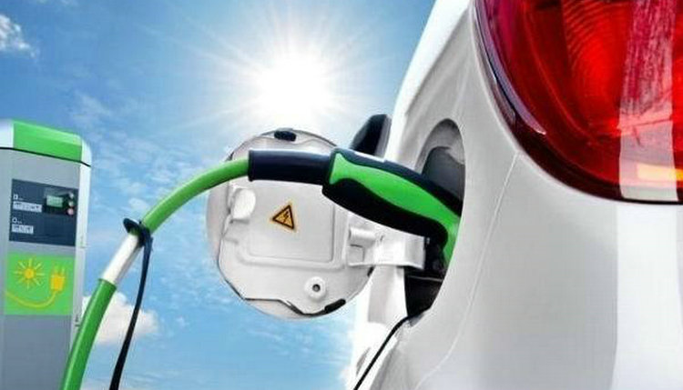 給汽車(chē)充電的正確方法