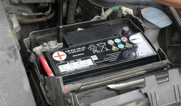 電瓶電量不足發(fā)動機(jī)會亮故障燈嗎