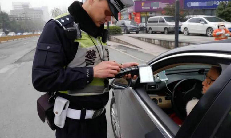 駕駛證違法長(zhǎng)期未處理有什么影響